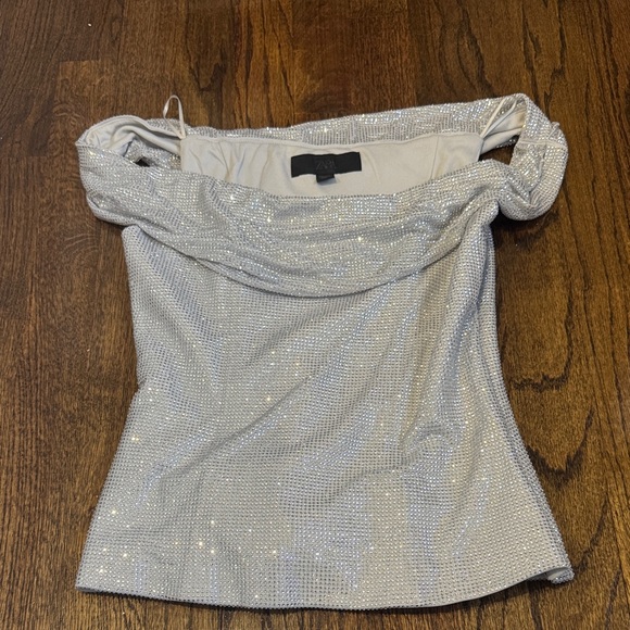 Zara - Picture 2 of 2